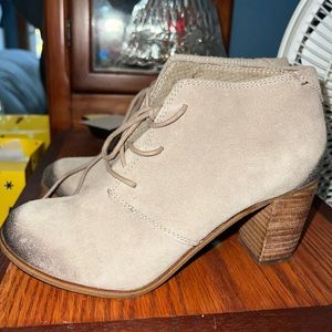 Toms lightly worn booties